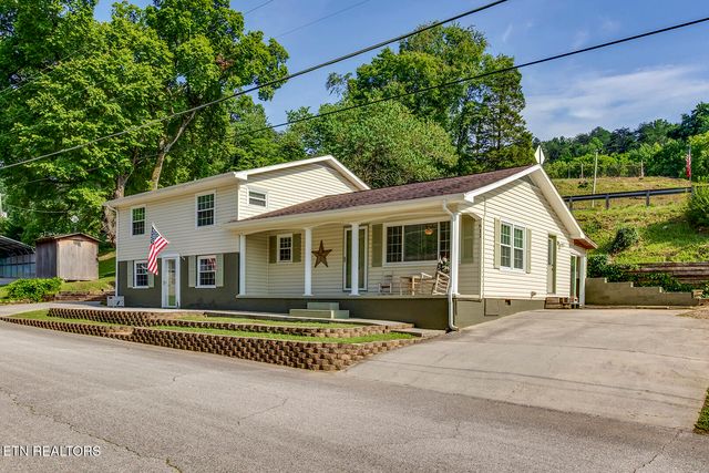 611 E Race St, Kingston, TN 37763