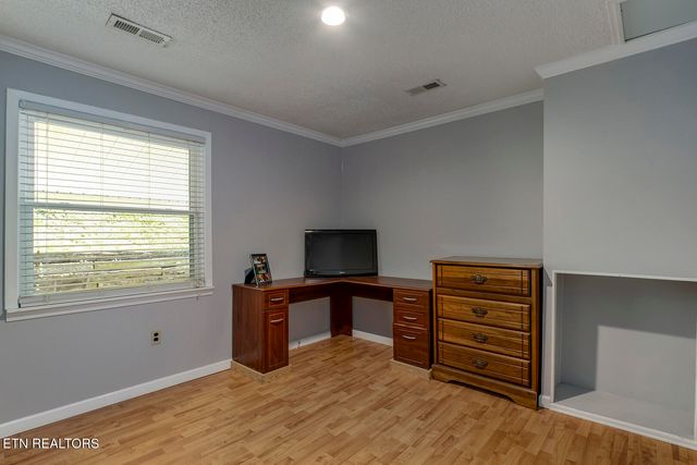 611 E Race St, Kingston, TN 37763