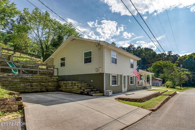 611 E Race St, Kingston, TN 37763