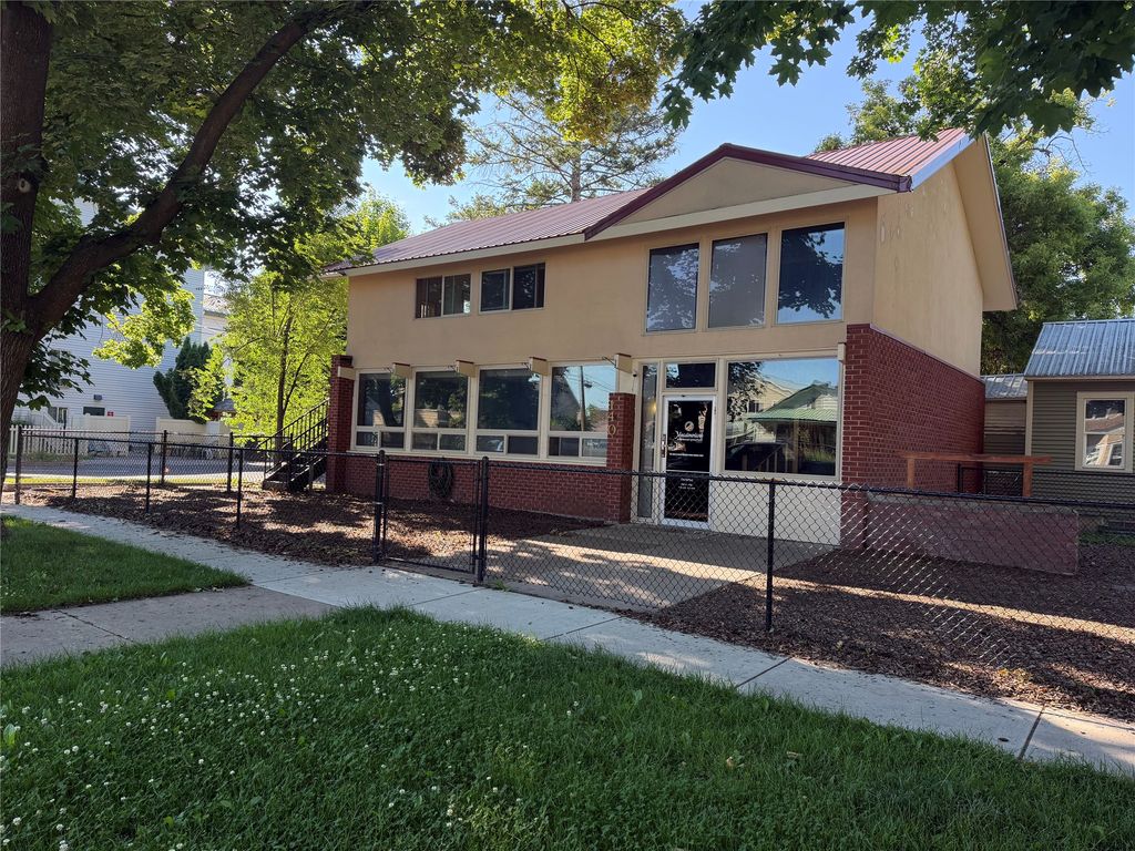 140 5th Street W, Kalispell, MT 59901 photo 1
