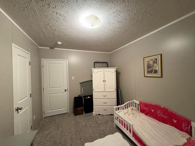 1090 West Adkins-Aurthor Rd, Somerset, KY 42501