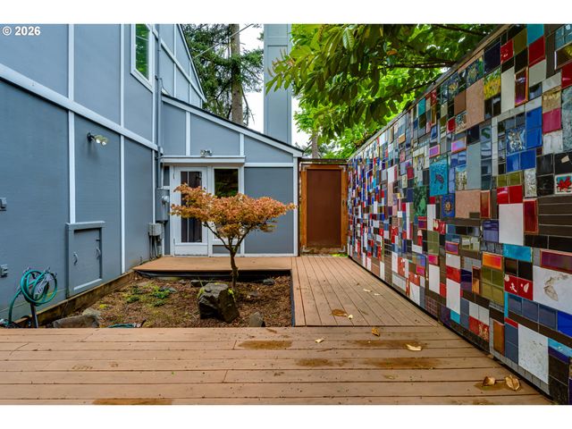 3210 INSPIRATION POINT Dr, Eugene, OR 97405