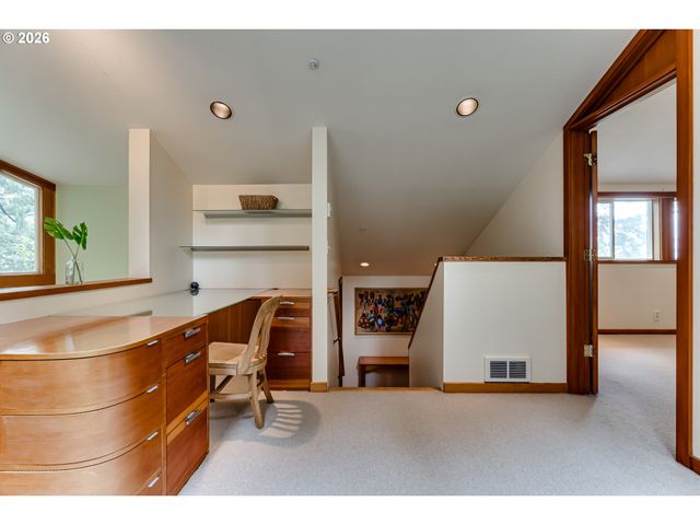 3210 INSPIRATION POINT Dr, Eugene, OR 97405