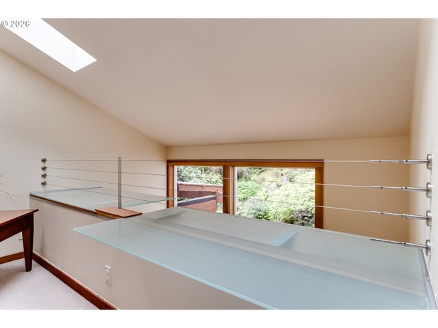 3210 INSPIRATION POINT Dr, Eugene, OR 97405