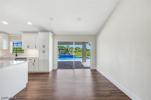 3857 39th AVE NE, Naples, FL 34120
