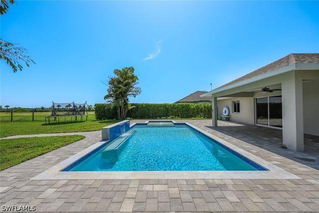 3857 39th AVE NE, Naples, FL 34120