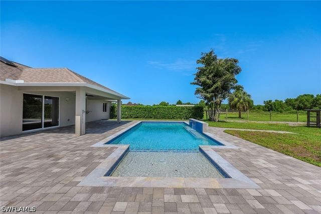 3857 39th AVE NE, Naples, FL 34120