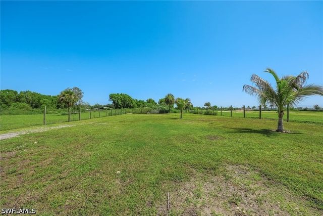 3857 39th AVE NE, Naples, FL 34120