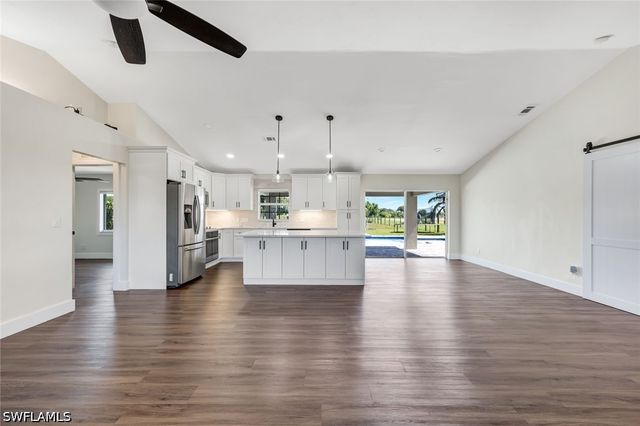 3857 39th AVE NE, Naples, FL 34120