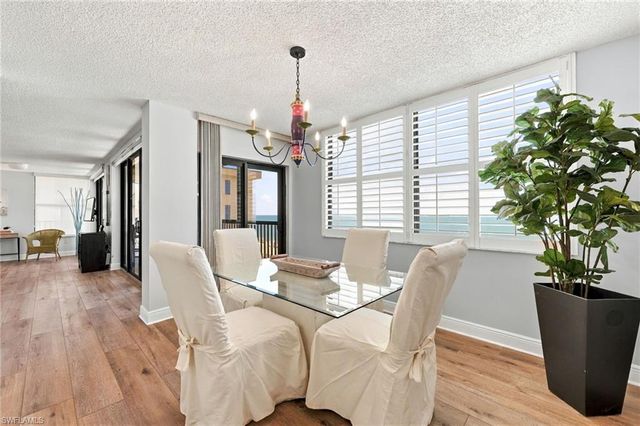 9375 Gulf Shore DR 501, Naples, FL 34108
