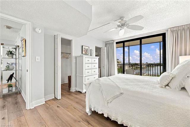 9375 Gulf Shore DR 501, Naples, FL 34108