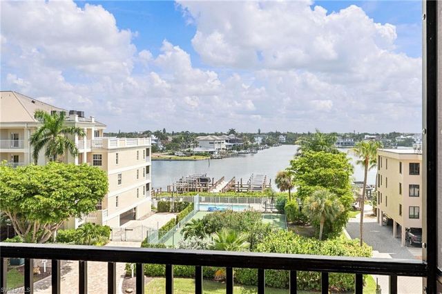 9375 Gulf Shore DR 501, Naples, FL 34108