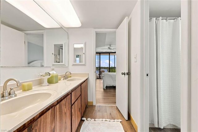 9375 Gulf Shore DR 501, Naples, FL 34108