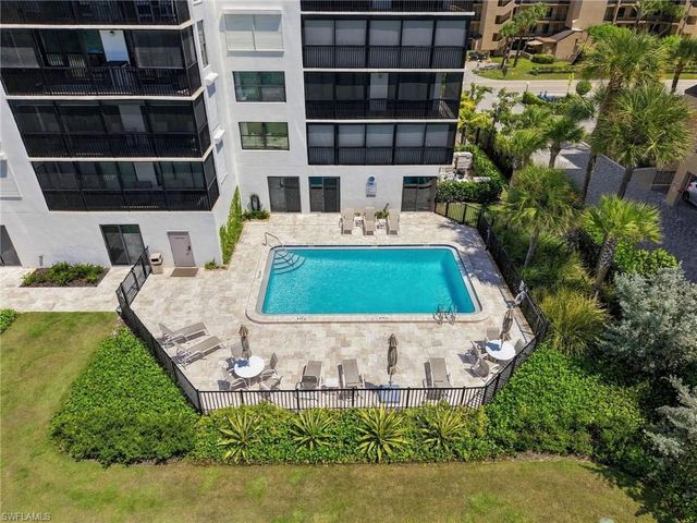 9375 Gulf Shore DR 501, Naples, FL 34108