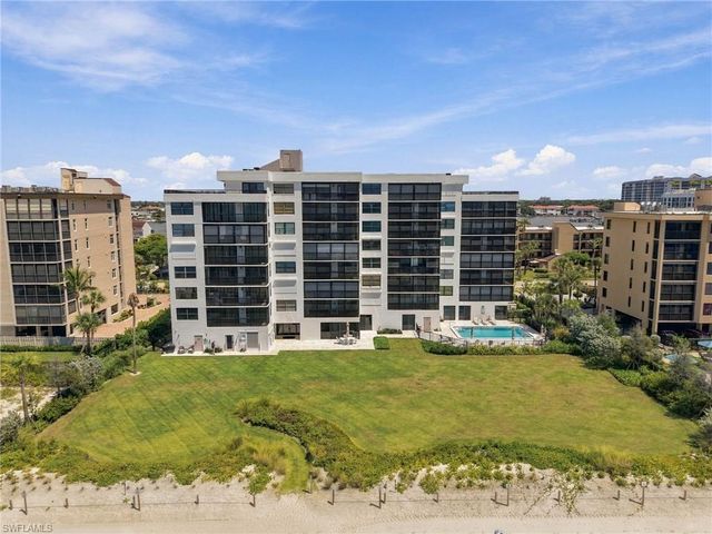 9375 Gulf Shore DR 501, Naples, FL 34108