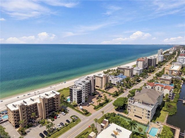 9375 Gulf Shore DR 501, Naples, FL 34108