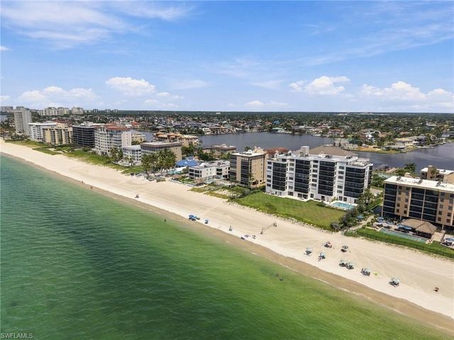 9375 Gulf Shore DR 501, Naples, FL 34108