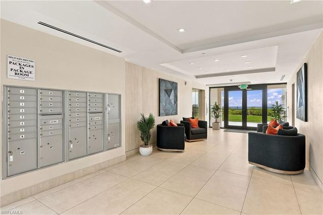9375 Gulf Shore DR 501, Naples, FL 34108