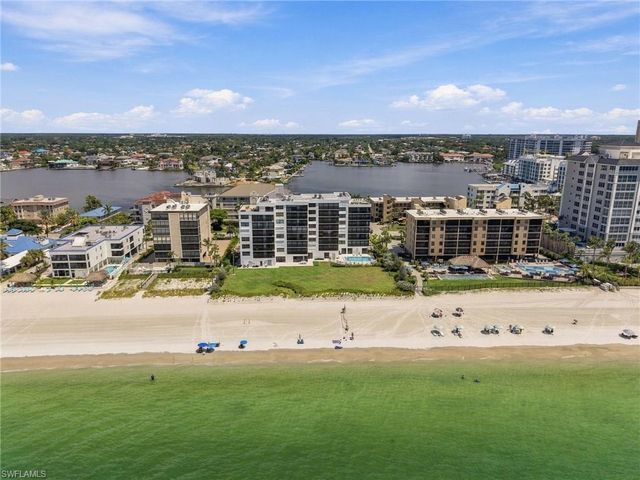 9375 Gulf Shore DR 501, Naples, FL 34108
