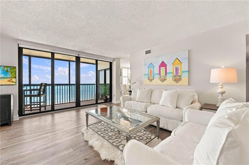 9375 Gulf Shore DR 501, Naples, FL 34108