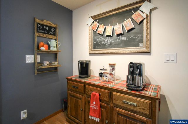 1101 Satara Ct NW, Salem, OR 97304