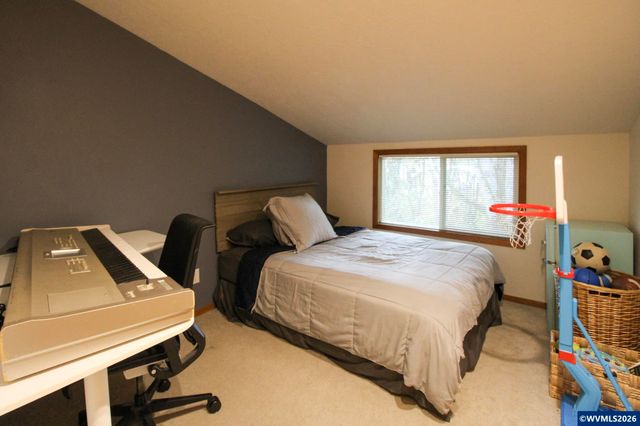 1101 Satara Ct NW, Salem, OR 97304