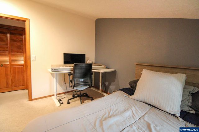 1101 Satara Ct NW, Salem, OR 97304