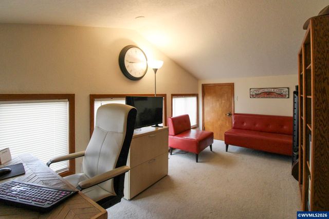 1101 Satara Ct NW, Salem, OR 97304