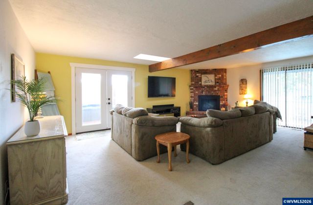 1101 Satara Ct NW, Salem, OR 97304