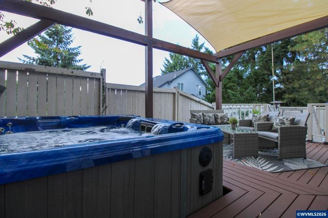 1101 Satara Ct NW, Salem, OR 97304