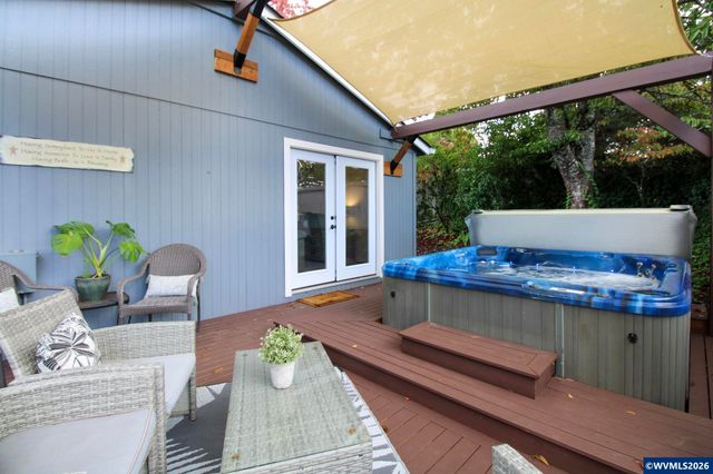 1101 Satara Ct NW, Salem, OR 97304