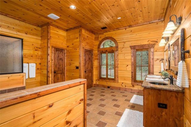 31 High Cliff Road, Jasper, GA 30143