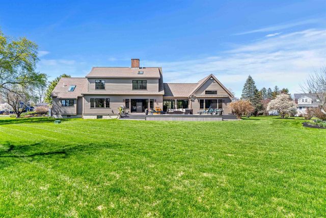 4 Apple Way, Stratham, NH 03885