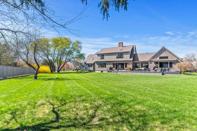 4 Apple Way, Stratham, NH 03885