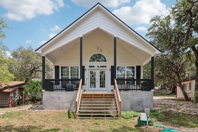 1020 Pebble Beach Dr. NW, Lakehills, TX 78063