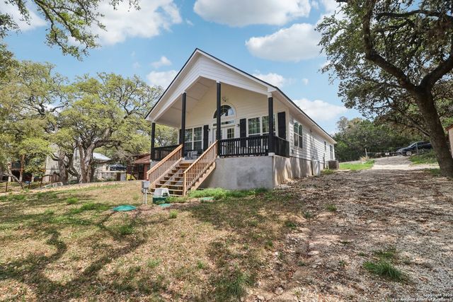 1020 Pebble Beach Dr. NW, Lakehills, TX 78063