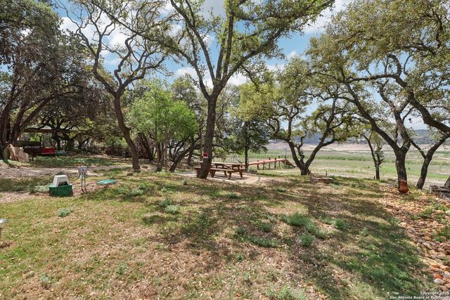 1020 Pebble Beach Dr. NW, Lakehills, TX 78063