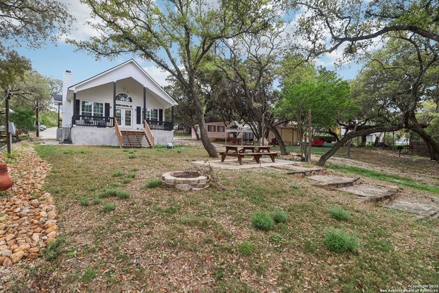 1020 Pebble Beach Dr. NW, Lakehills, TX 78063