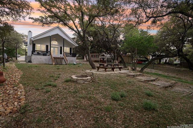 1020 Pebble Beach Dr. NW, Lakehills, TX 78063