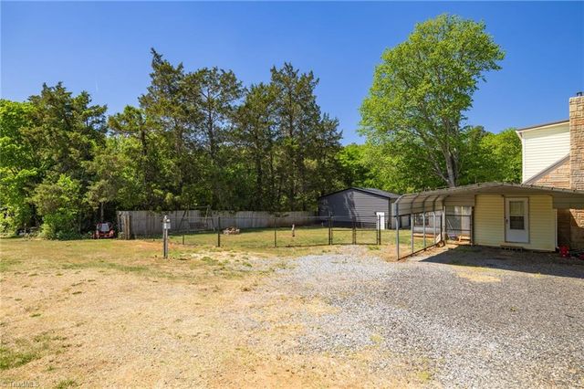 2039 Scalesville Road, Summerfield, NC 27358