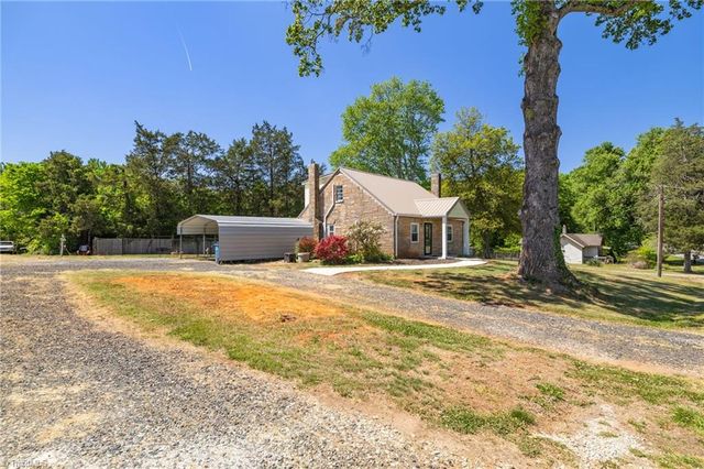 2039 Scalesville Road, Summerfield, NC 27358