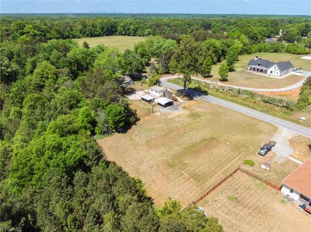 2039 Scalesville Road, Summerfield, NC 27358