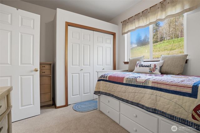 4987 Illahee Road NE, Bremerton, WA 98311