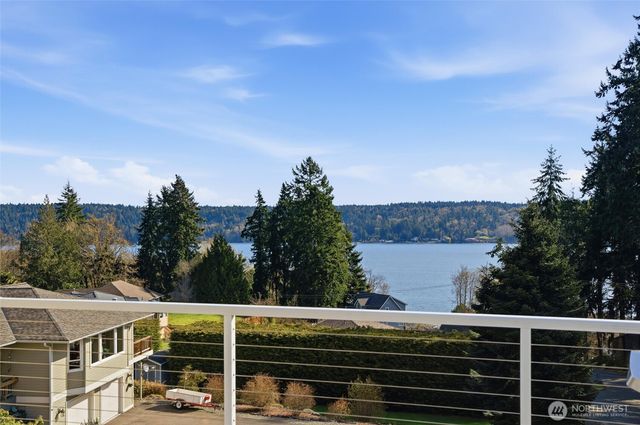 4987 Illahee Road NE, Bremerton, WA 98311