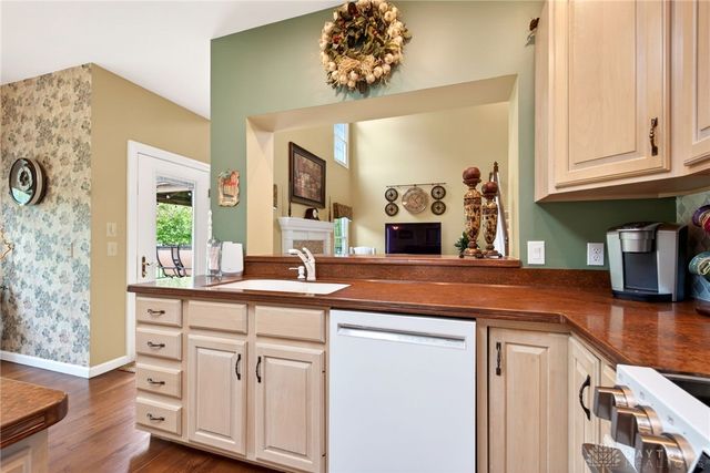 1111 Chisolm Trail, Washington Twp, OH 45458