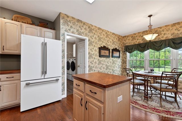 1111 Chisolm Trail, Washington Twp, OH 45458