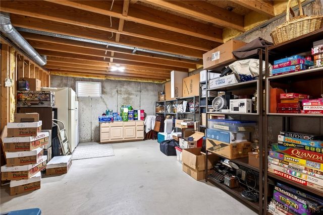 1111 Chisolm Trail, Washington Twp, OH 45458