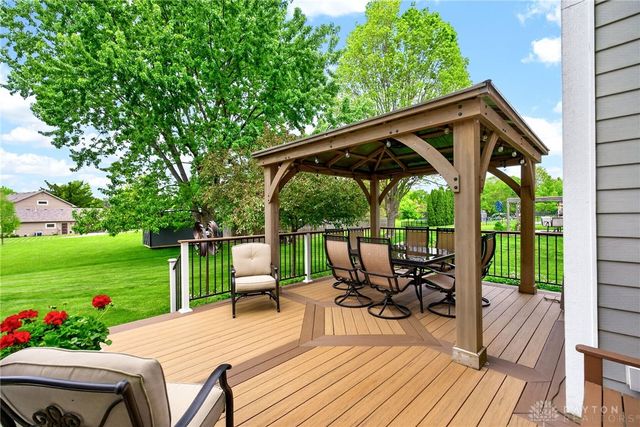 1111 Chisolm Trail, Washington Twp, OH 45458