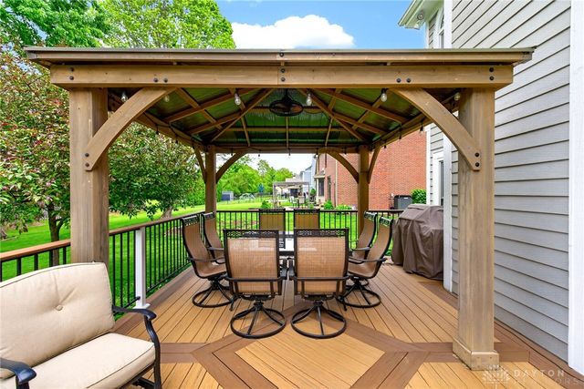 1111 Chisolm Trail, Washington Twp, OH 45458
