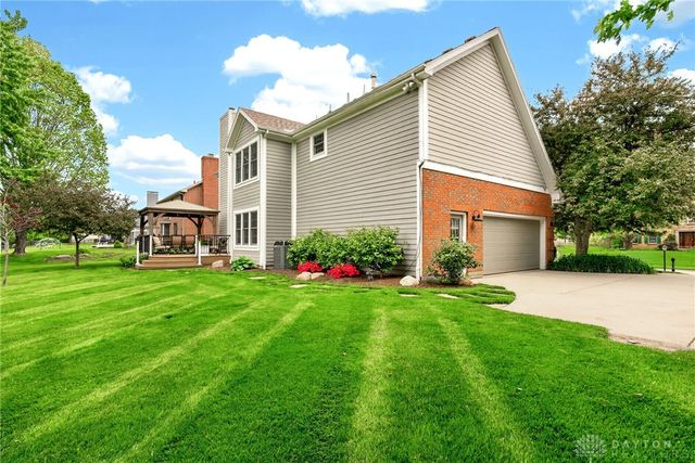 1111 Chisolm Trail, Washington Twp, OH 45458